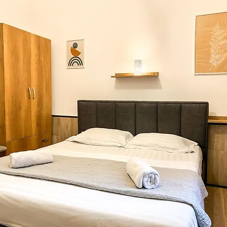 Tiny Cute Near The Center - 5 Min Walk Daire *